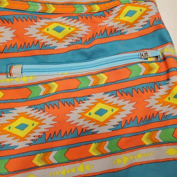 Chubbies Board Shorts/Swim Trunks Women's Size Medium Aztec Print Lined Inside. - Picture 7 of 9